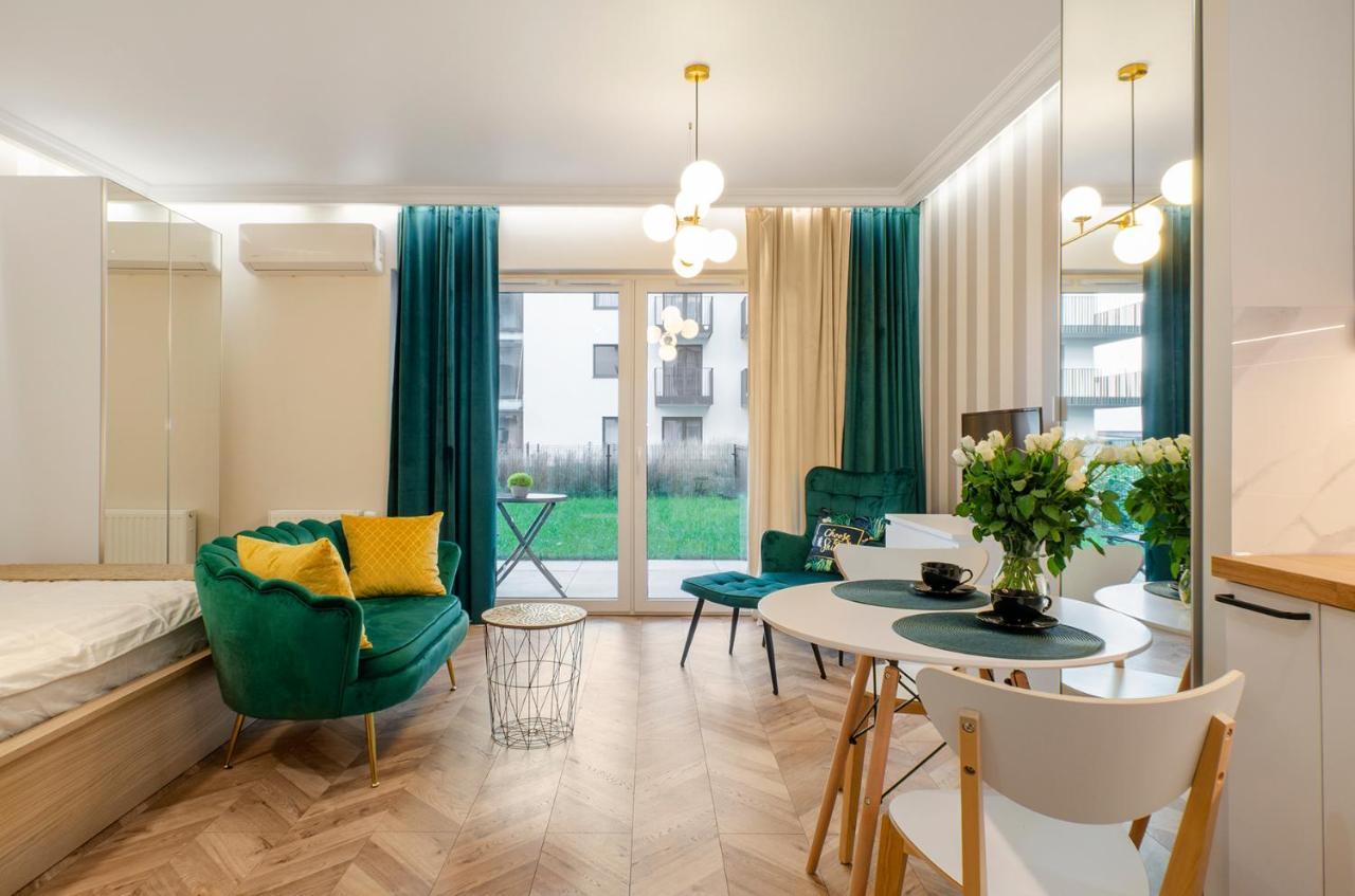 Sky Home- Green Apartament -Manufaktura, Bezplatny Parking, Klimatyzacja, Dostep Na Kod Łódź Buitenkant foto