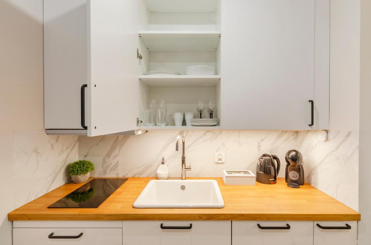 Sky Home- Green Apartament -Manufaktura, Bezplatny Parking, Klimatyzacja, Dostep Na Kod Łódź Buitenkant foto